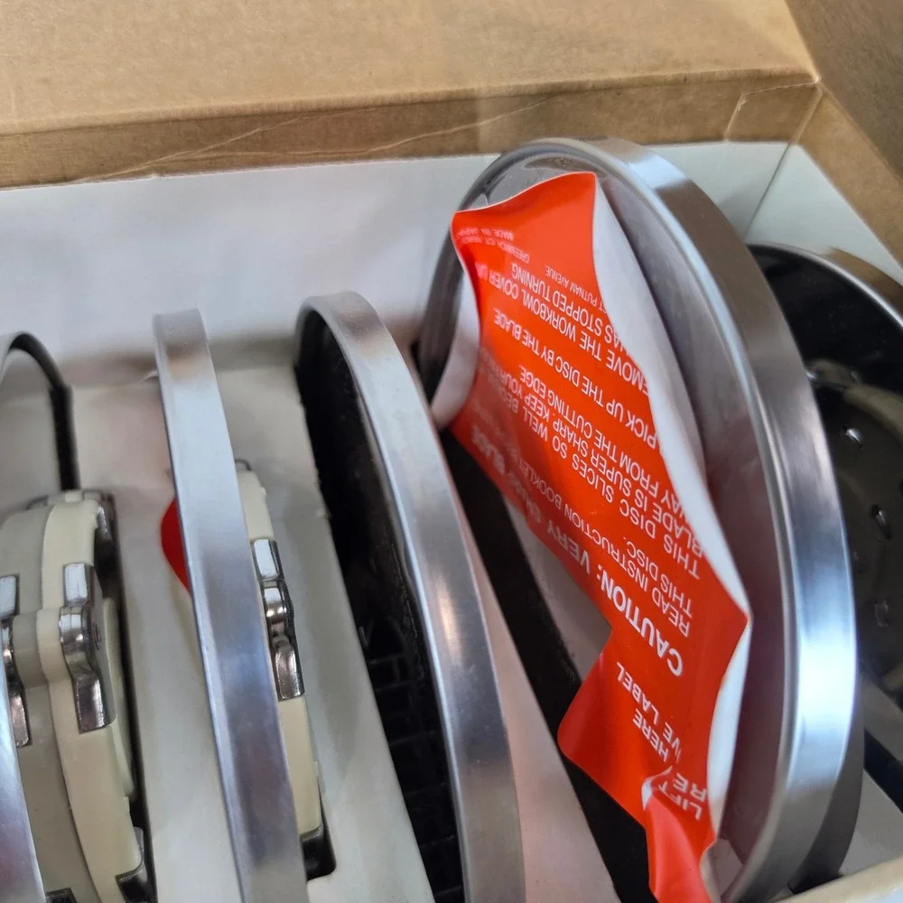 Cuisinart DLC-7 Complete Disc Set DLC-070 Vintage 9 Blades Japan NEW Open Box